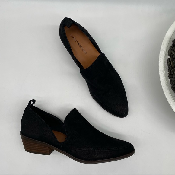 Lucky Brand Shoes - LUCKY BRAND MAHZAN pointed toes FLAT in black Mainz nubuck leather size 6.5M